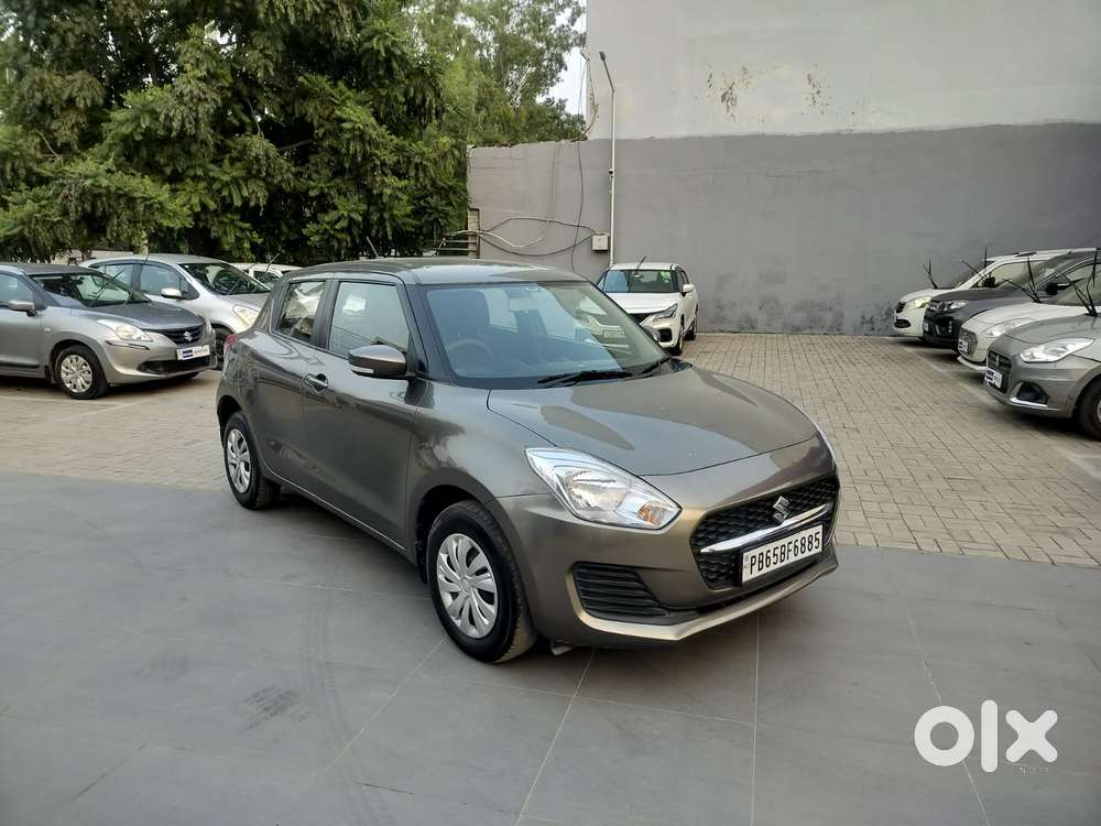 Maruti Suzuki Swift Vxi + Manual, 2023, Petrol