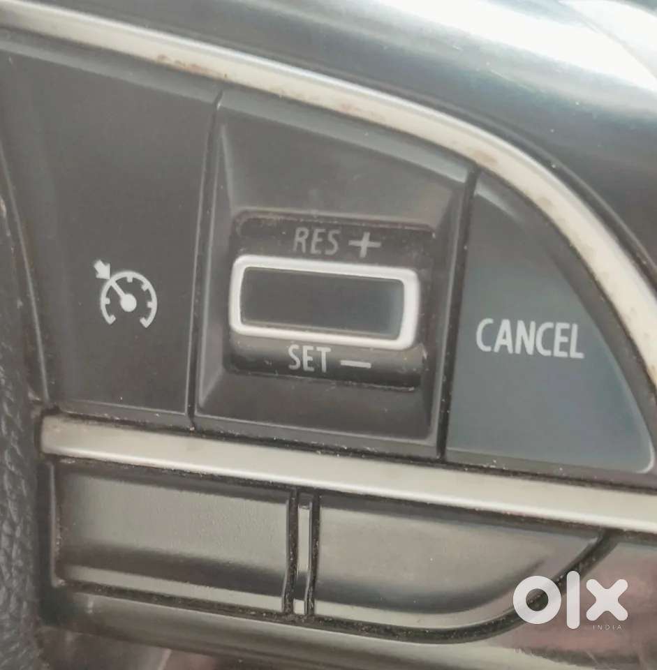 Maruti Suzuki Dzire Zxi Ags, 2025, Petrol