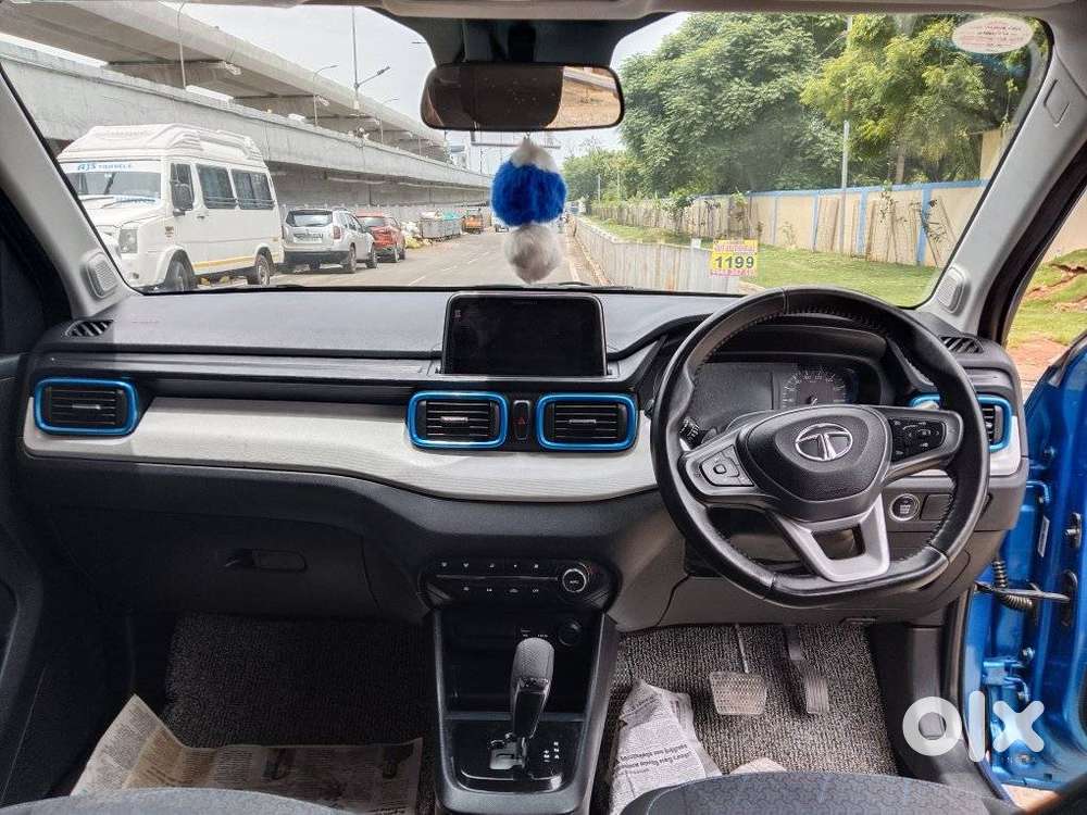 Tata Punch Creative Flagship Dual Tone Amt, 2023, Petrol