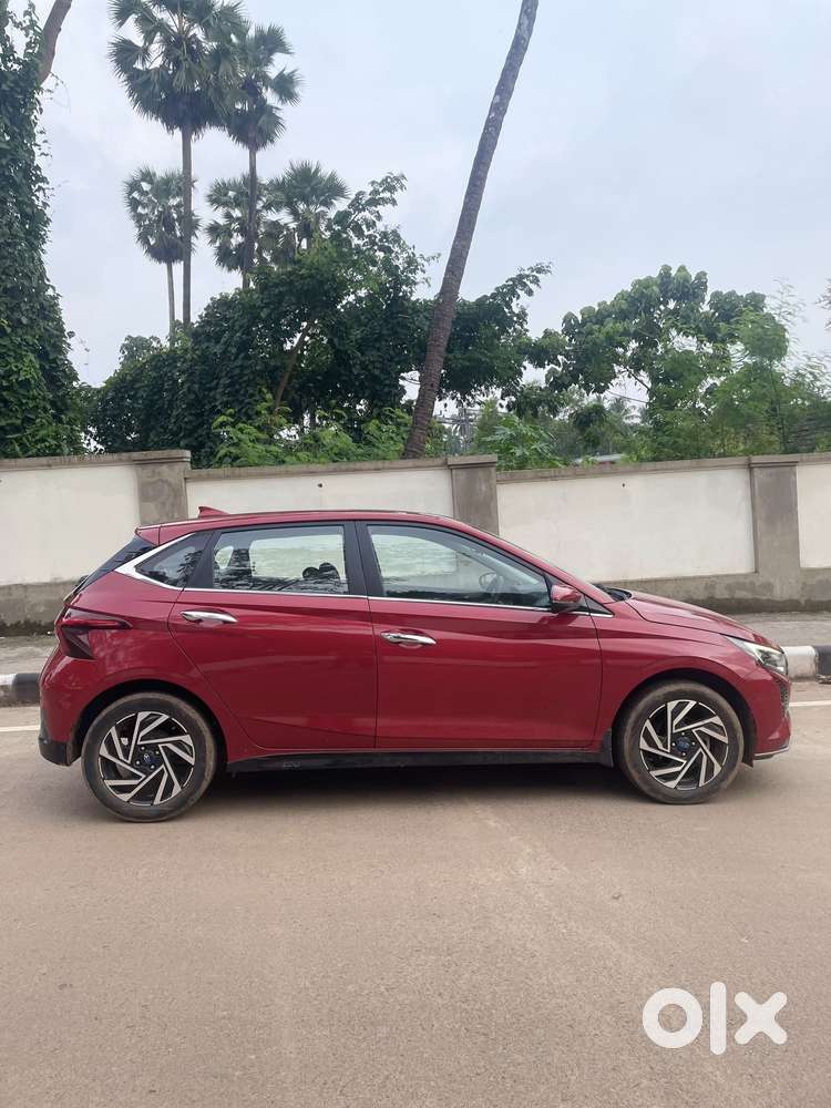 Hyundai I20 Asta (o) 1.2 Mt, 2023, Petrol