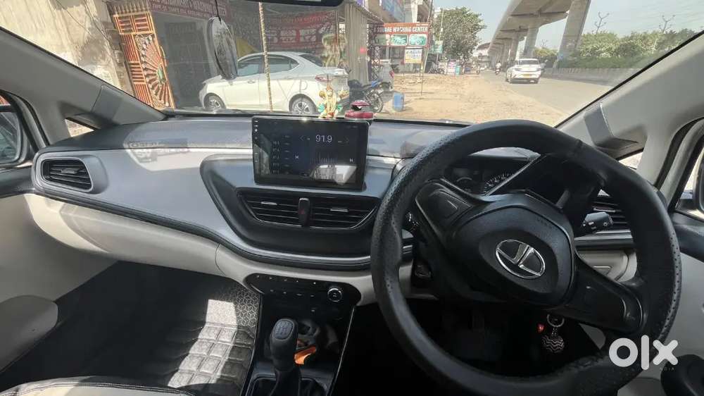 Tata Altroz Diesel Manual 2022 Variant