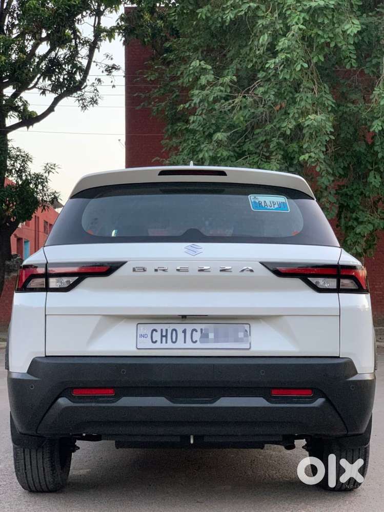 Maruti Suzuki Brezza 1.5 Vxi Smart Hybrid, 2024, Petrol
