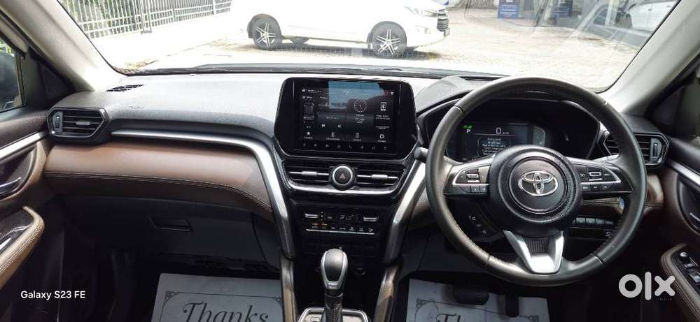 Toyota Urban Cruiser Hyryder 1.5 V Hybrid, 2024, Petrol