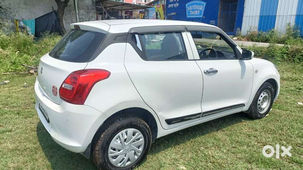 Maruti Suzuki Swift Vvt Lxi, 2020, Petrol