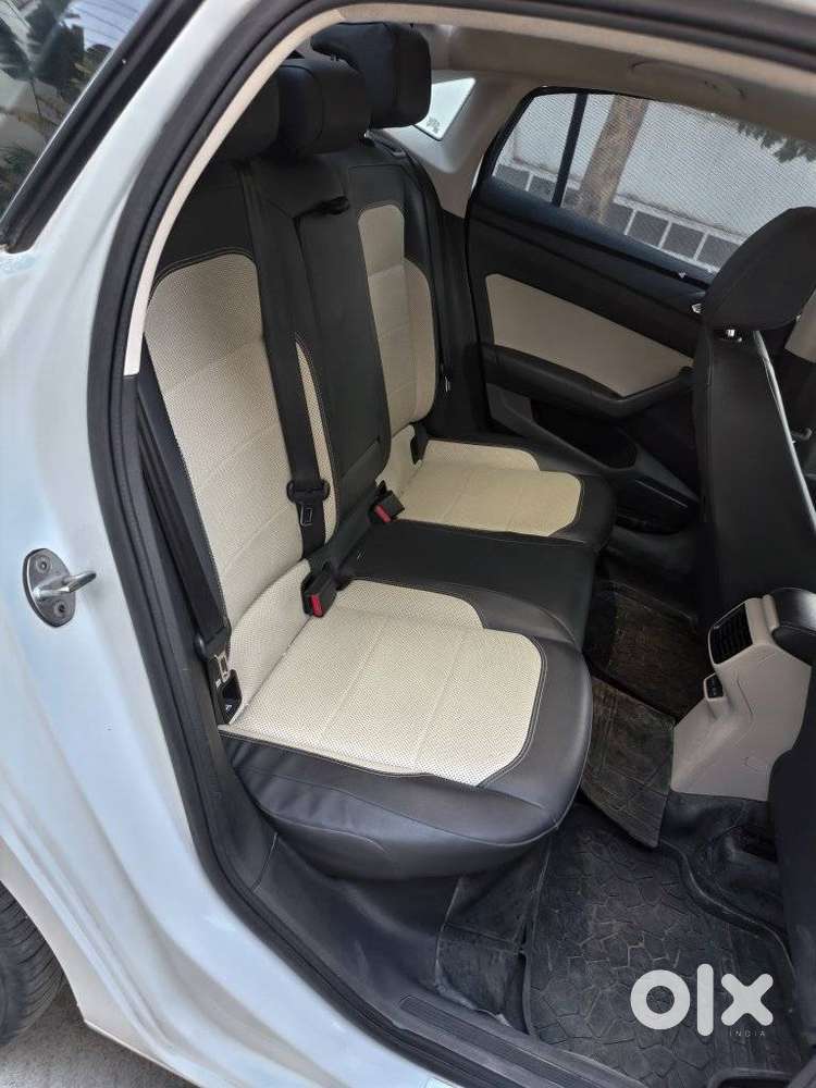Skoda Slavia 1.0 Tsi Style At, 2022, Petrol