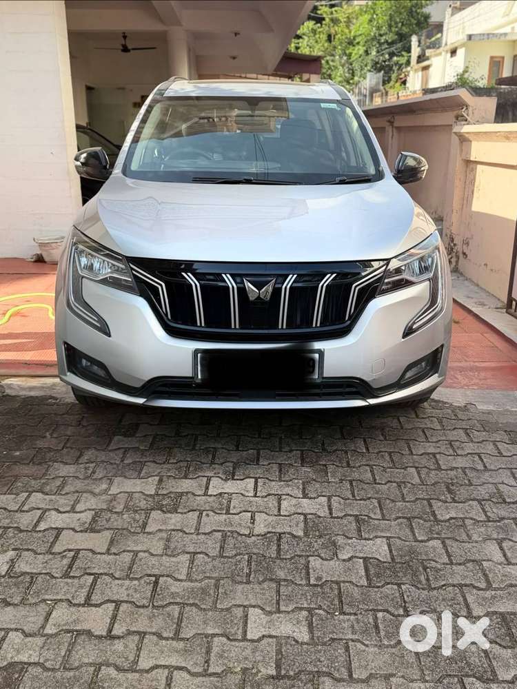 Mahindra Xuv700 2023 Ax5