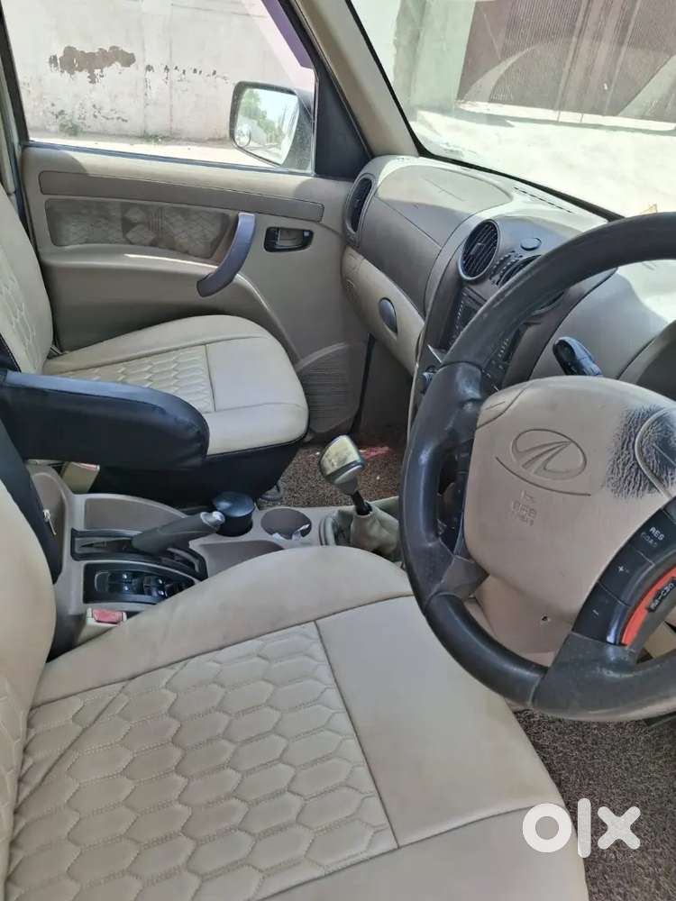 Scorpio Vlx 2011