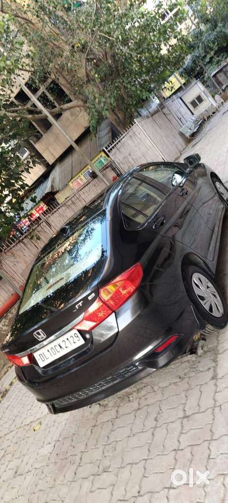 Honda City 1.5 V 4th Gen I-vtec Mt, 2017, Petrol