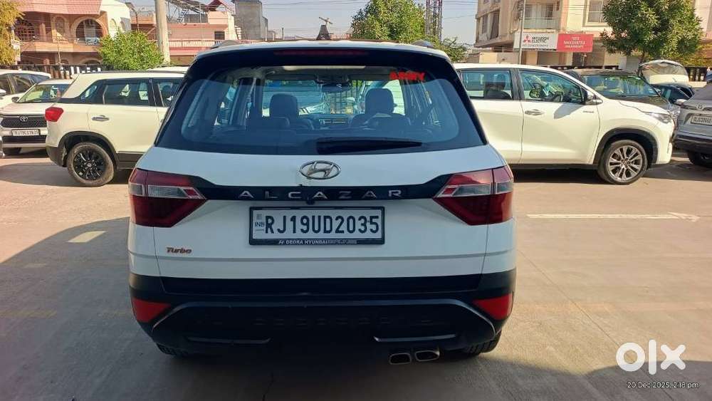 Hyundai Alcazar Platinum, 2024, Petrol