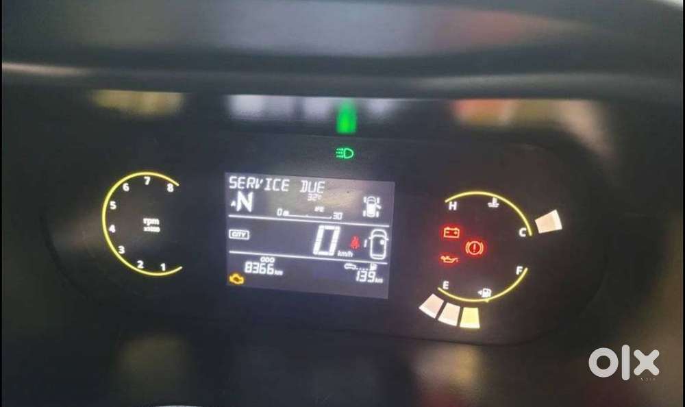 Tata Nexon, 2024, Petrol