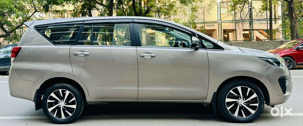 Toyota Innova Crysta [2020-ongoing] 2.7 Zx At 7 Str, 2022, Petrol