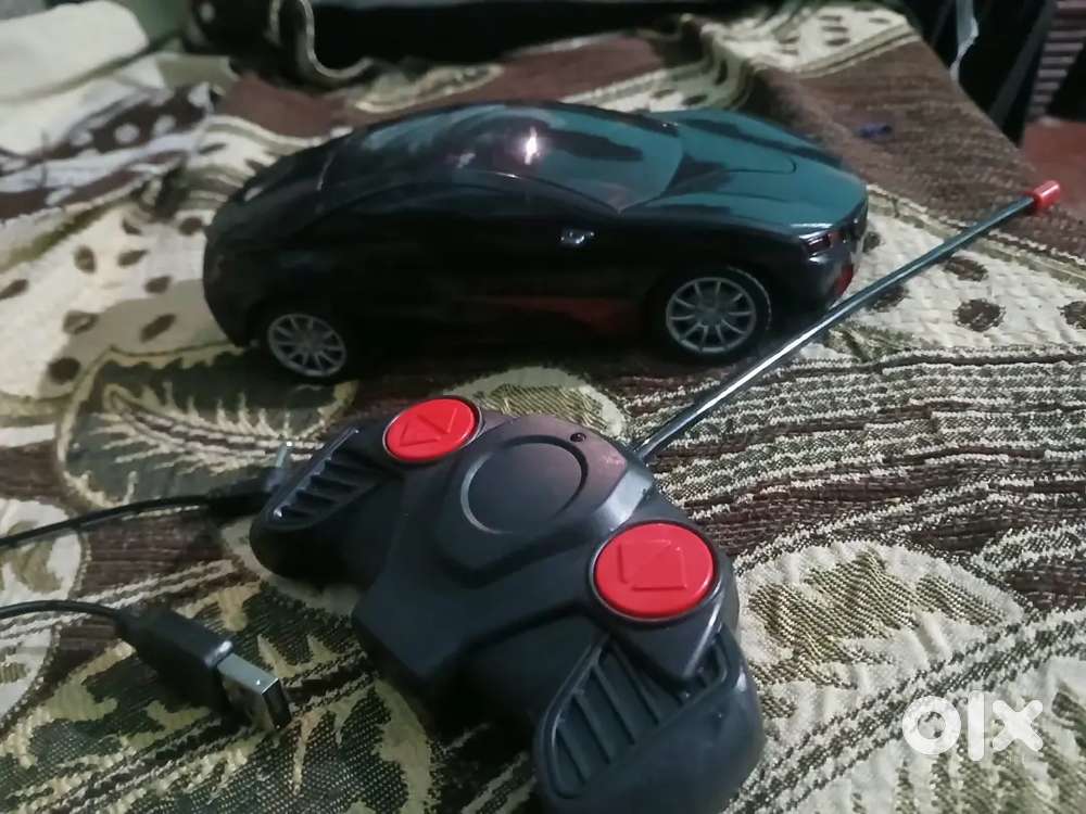 Remote Control Rechargeable Electric Toy Car &ndash; Black & Red