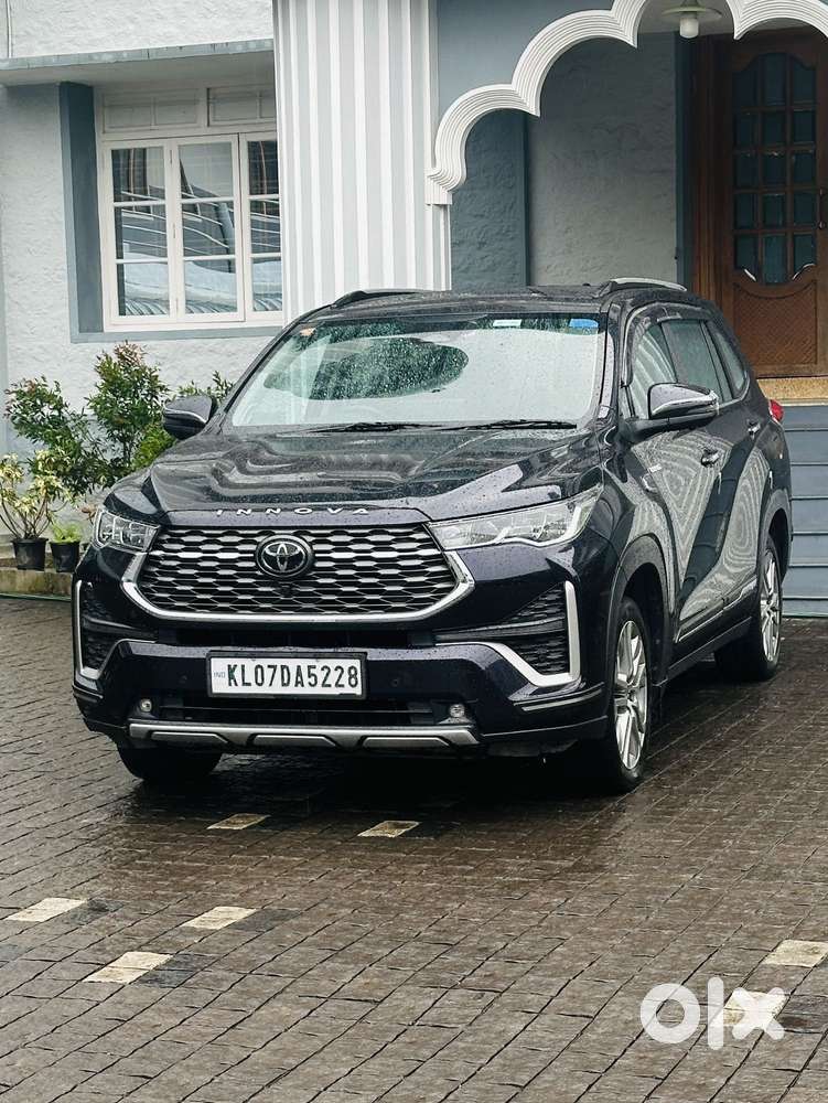 Toyota Innova Hycross 2.0 Zx (o) Hybrid 7 Str, 2023, Diesel