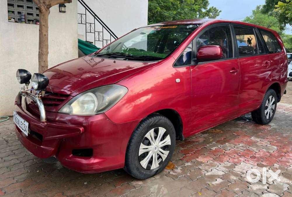 Toyota Innova 2.5 G (diesel) 8 Seater, 2005, Diesel