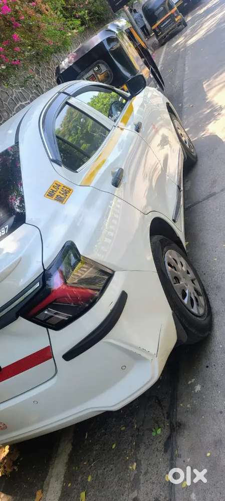 Maruti Suzuki Dzire 2025 Cng & Hybrids 35000 Km Driven