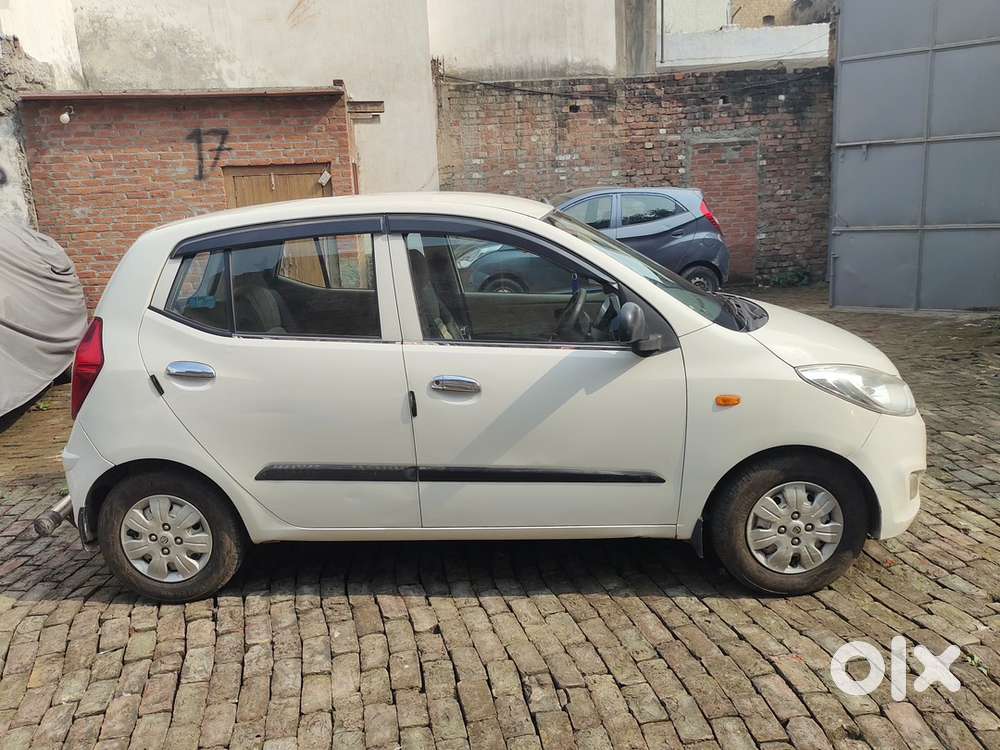 Hyundai Grand I10 2015 In Good Condition New Tyre