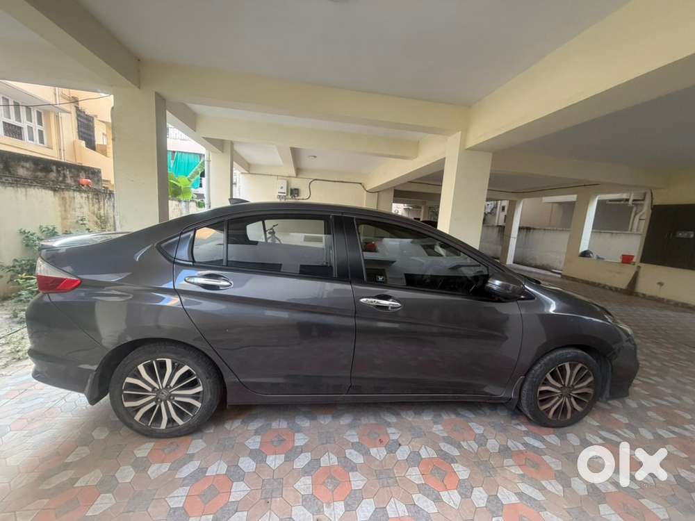 Honda City Zx 2017 Petrol 42750 Km Driven