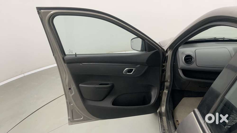 Renault Kwid 2019-ongoing 1.0 Rxt (o), 2019, Petrol