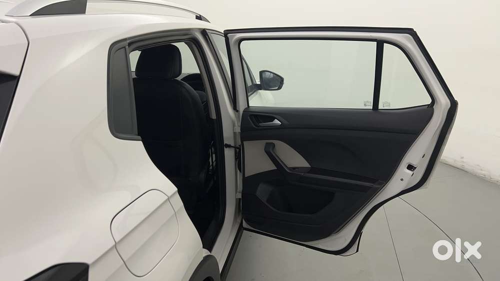 Volkswagen Taigun 1.0 Tsi Highline At, 2022, Petrol