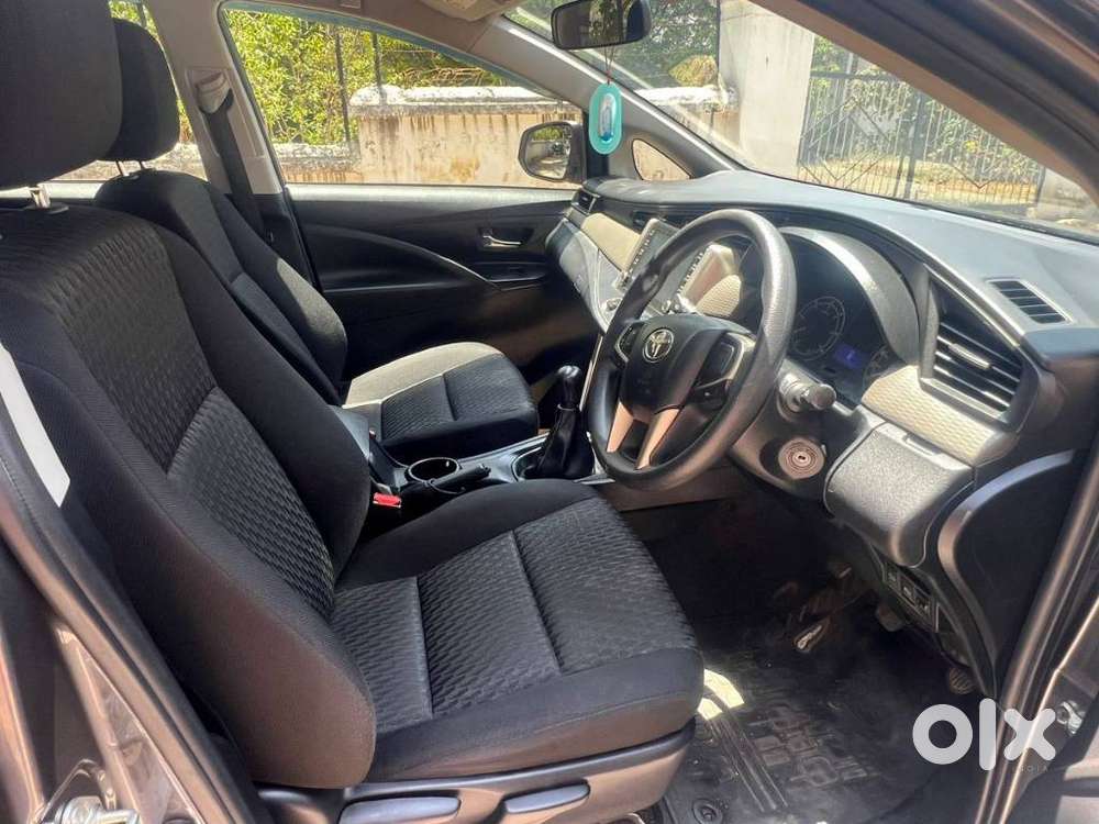 Toyota Innova Crysta 2.4 G Mt, 2022, Diesel