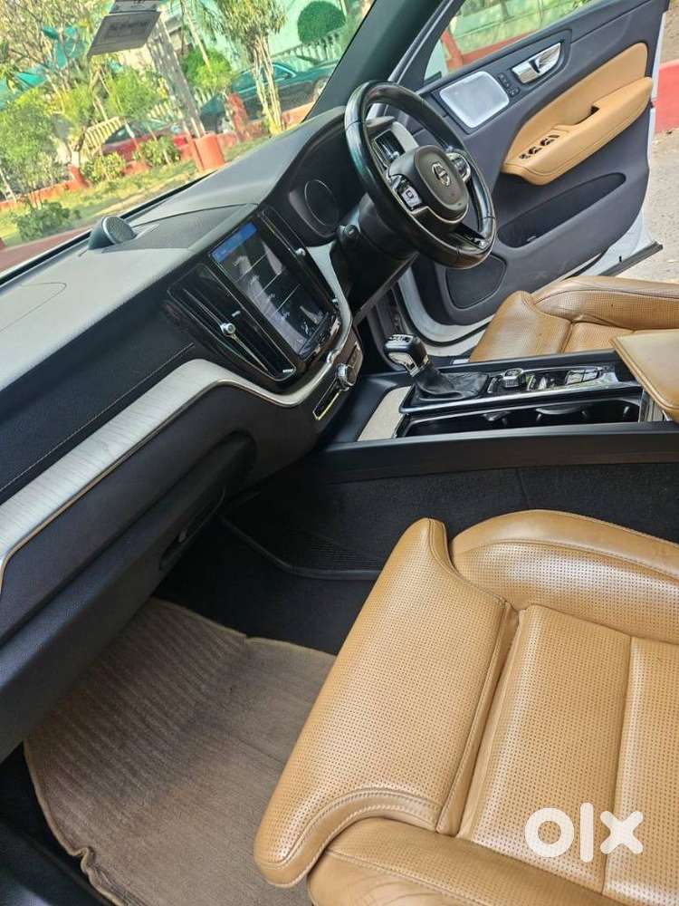 Volvo Xc60 D5 Awd Automatic, 2020, Diesel