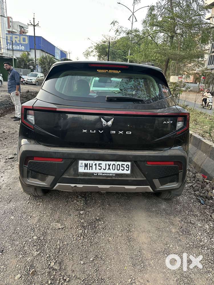 Mahindra Xuv 3xo Ax7 Diesel Mt, 2024, Diesel
