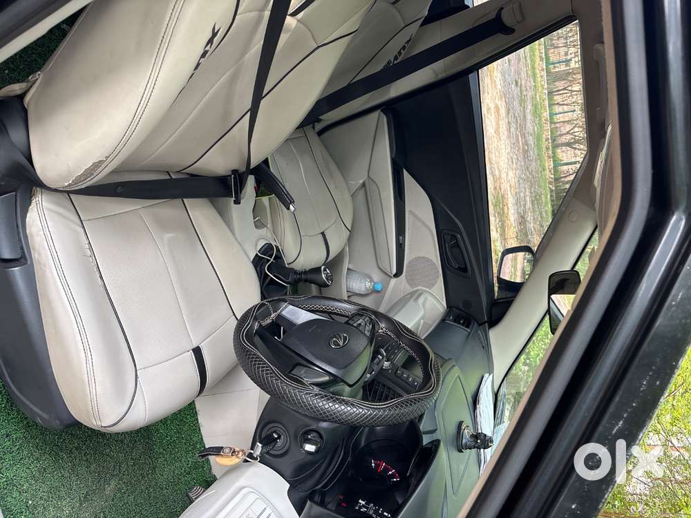 Mahindra Xuv300 Turbosport 2023 Petrol Well Maintained
