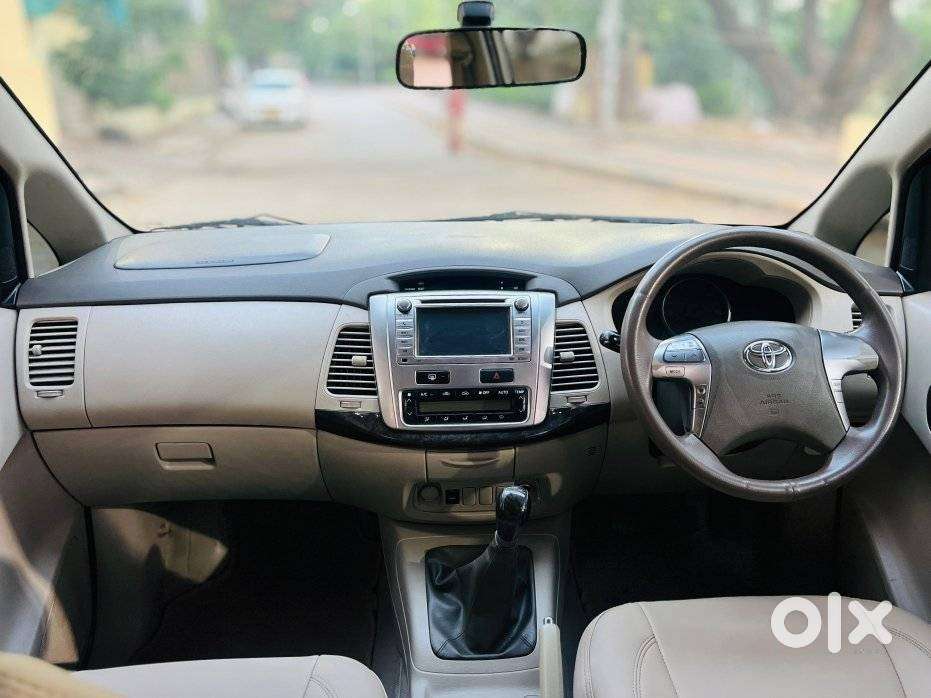 Toyota Innova 2.5 Z Diesel 7 Seater, 2014, Diesel