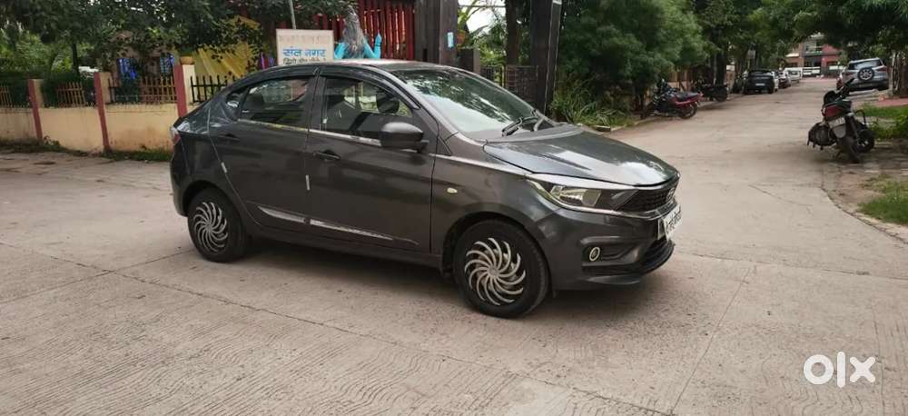 Tata Tigor Xe, 2022, Petrol