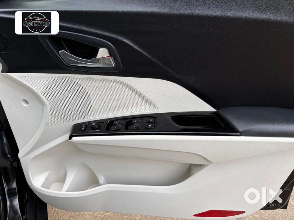 Mahindra Xuv 3xo Ax5l 1.2 Petrol At, 2024, Petrol