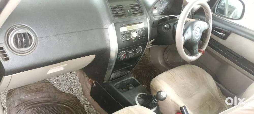 Maruti Suzuki Brezza 1.5 Vxi 2012