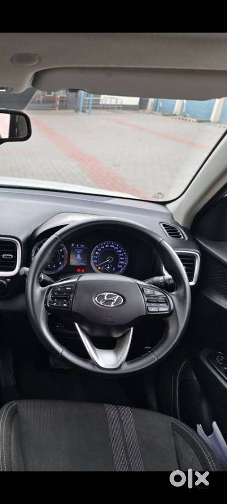 Hyundai Venue Sx Plus Turbo Dct, 2020, Petrol