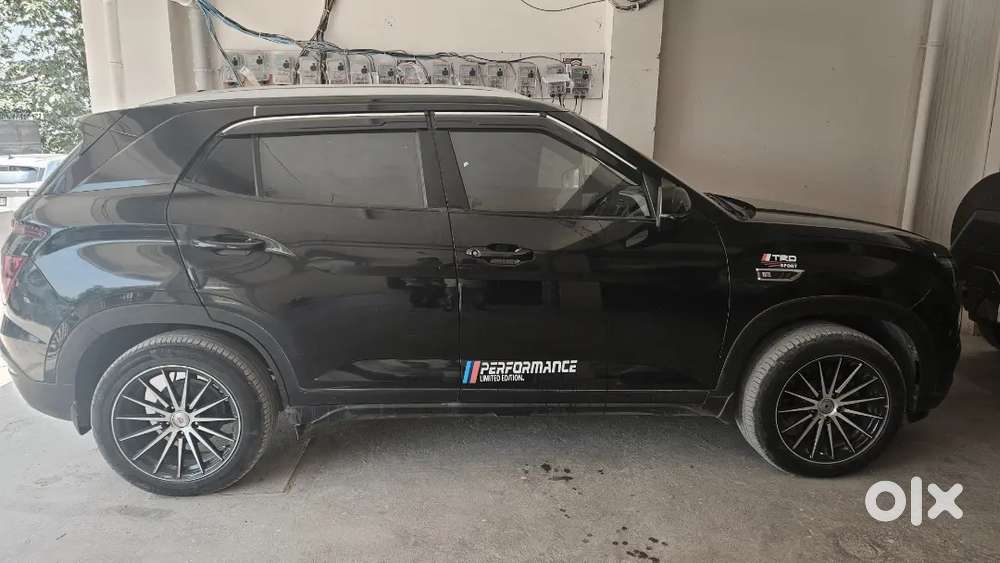 Full Top Model Bna Rakhi Gaadi