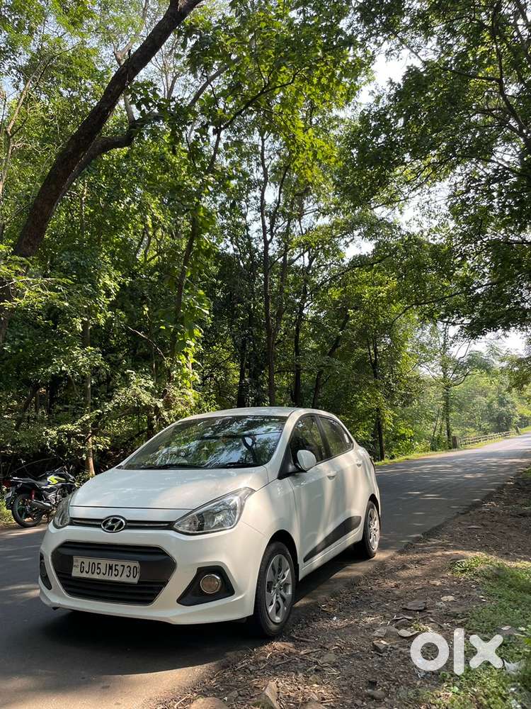 Hyundai Xcent Petrol 2015