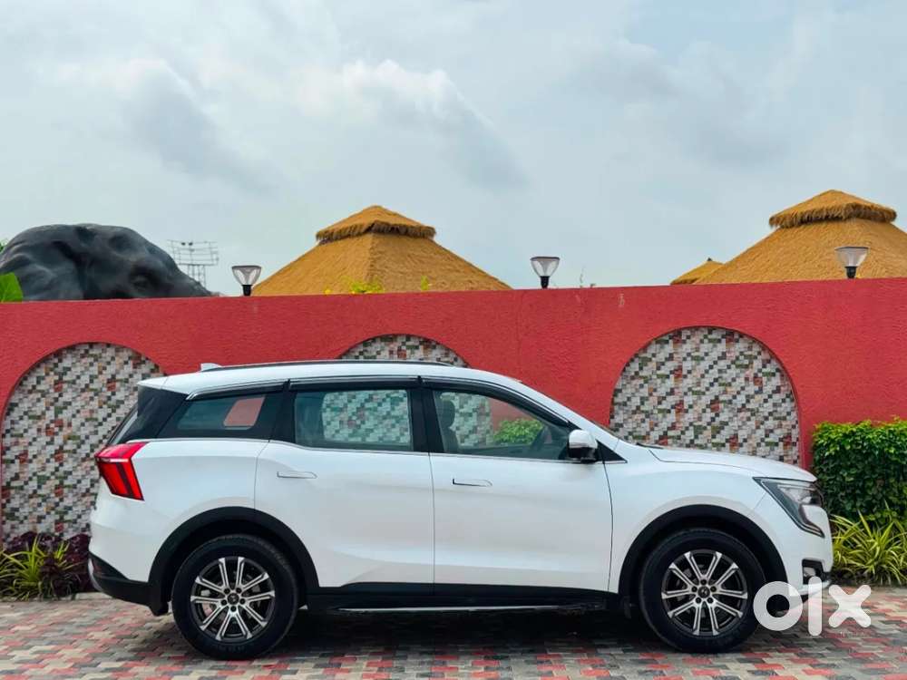 Mahindra Xuv700 2.2 Ax 7 Diesel Mt Luxury Pack Str, 2023, Diesel