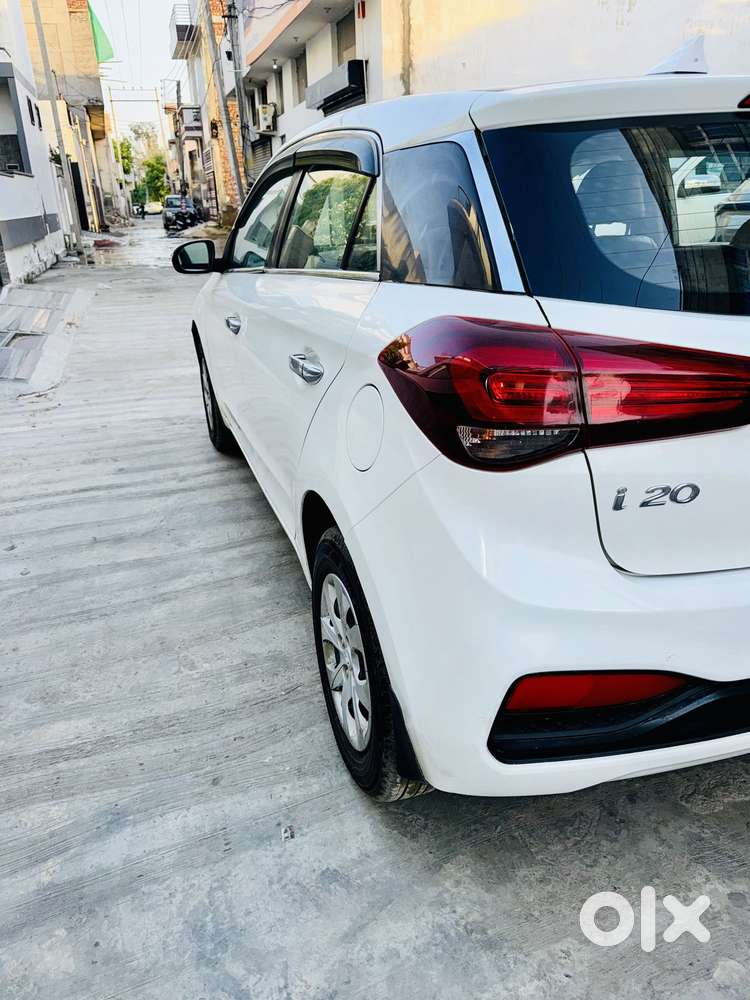 Hyundai I20 Sportz 1.2 Vtvt, 2018, Petrol