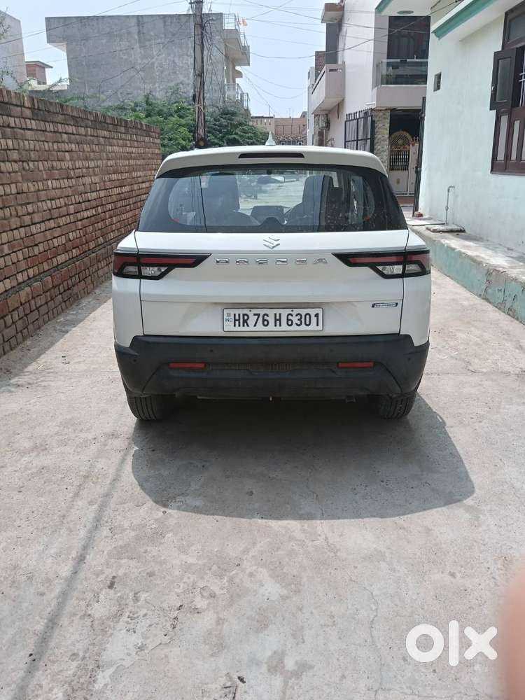 Brezza Vxi Smart Hybrid 2023 19500km Driven