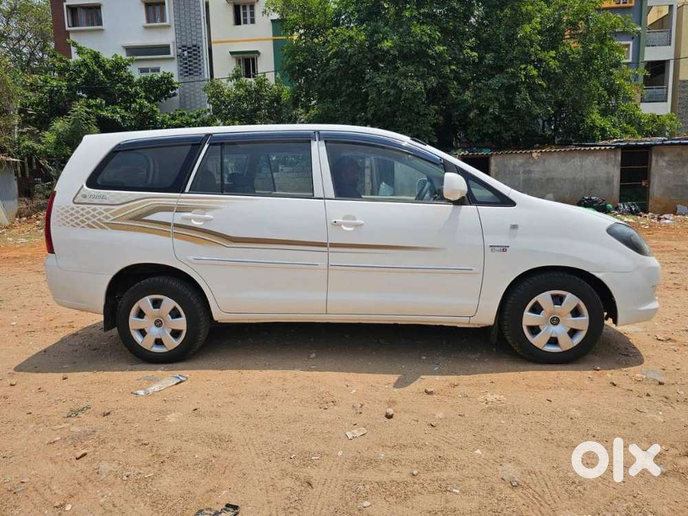 Toyota Innova 2.5 G (diesel) 8 Seater, 2007, Diesel