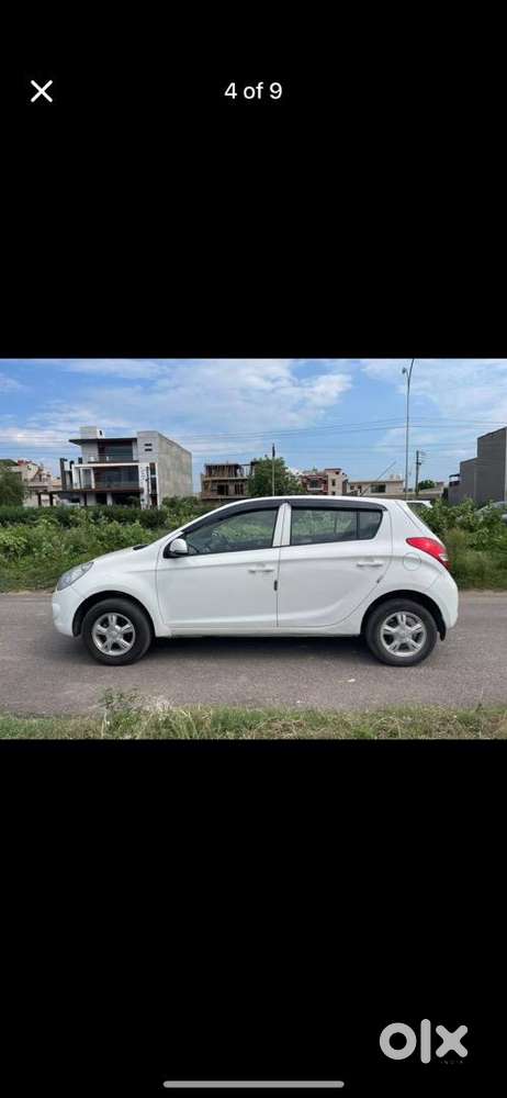 Hyundai Petrol Manual 2012
