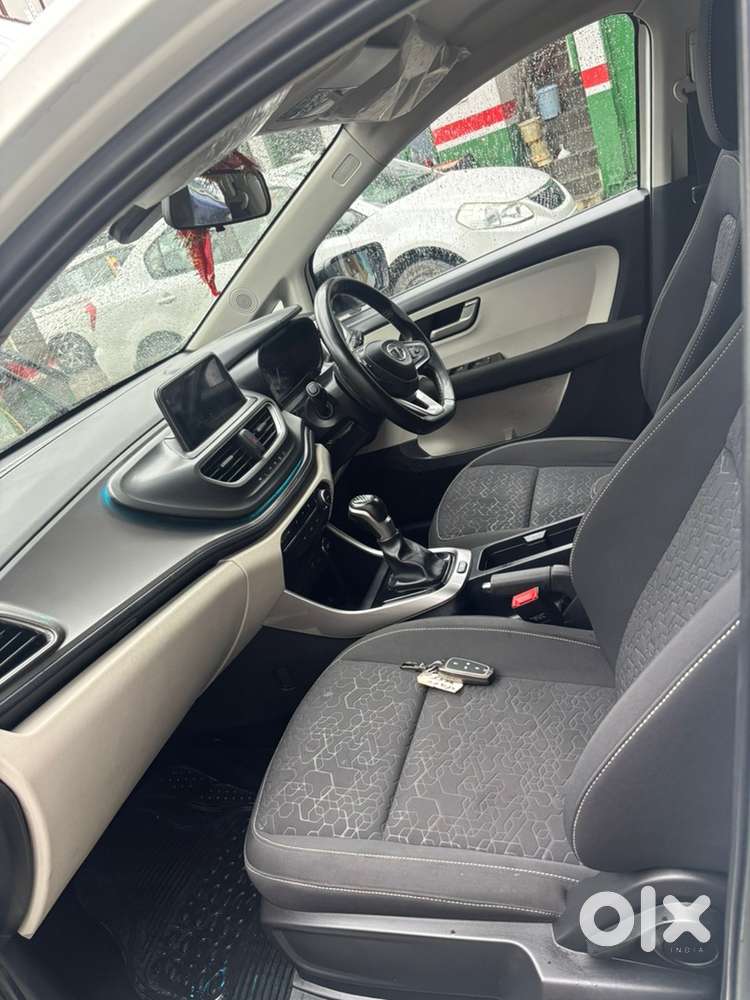 Tata Altroz Xza 2023 Petrol Automatic