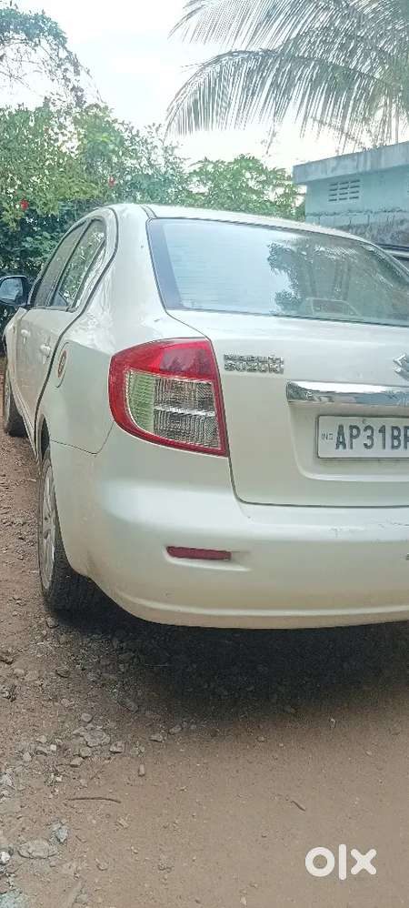 Maruti Suzuki Sx4 2011