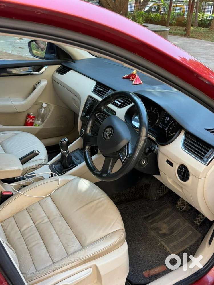Skoda  Petrol 2015