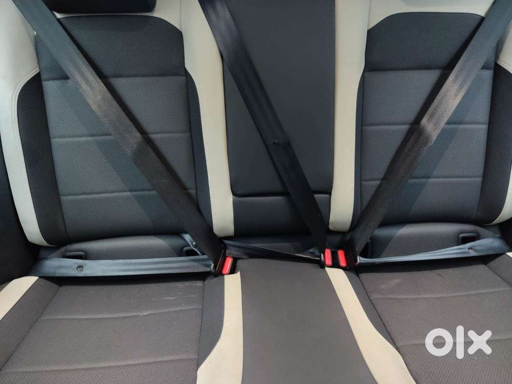Volkswagen Taigun Topline 1.0 Tsi At (electric Seats), 2023, Petrol