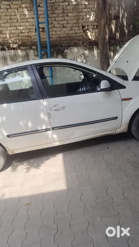 Ford Figo Titanium 2012 Diesel
