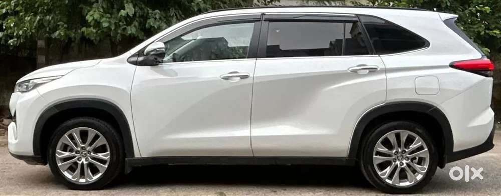 Toyota Innova Hycross 2.0 Zx Hybrid 7 Str, 2024, Petrol
