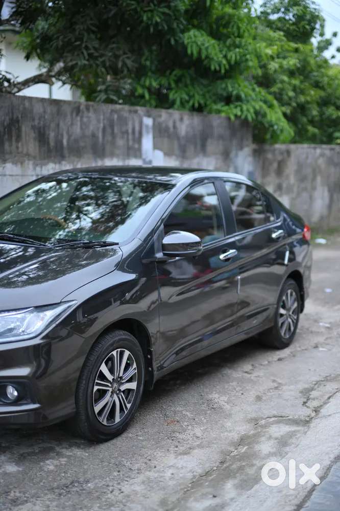 Honda City V 2018  Petrol  Manual  52k Kms