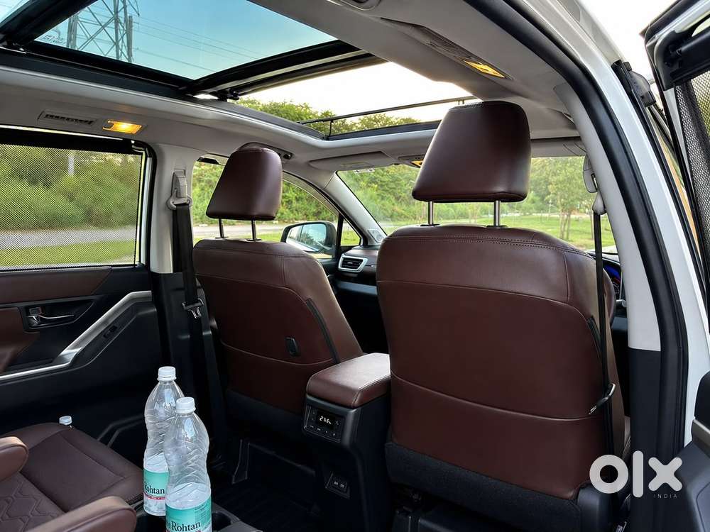 Toyota Innova Hycross Petrol 15000 Km Driven