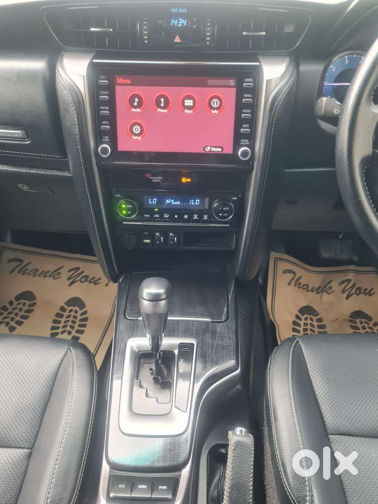 Toyota Fortuner [2021-ongoing] 2.8 2wd Diesel At, 2023, Diesel