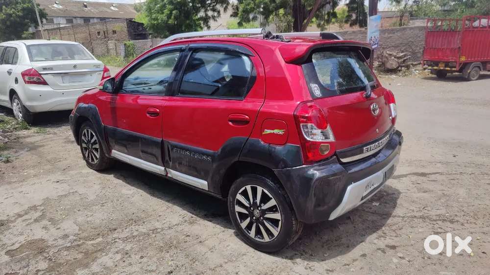 Toyota Etios Cross 2014