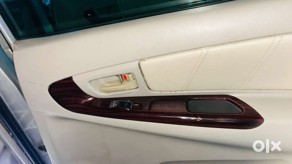 Toyota Innova 2012 Diesel Well Maintained
